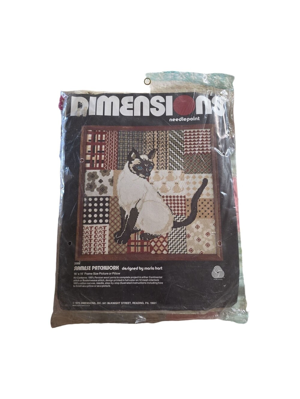 Dimensions #2009 White Siamese Patchwork Needlepoint Kit 1978